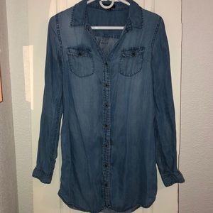 ACCEPTING ALL OFFERS. Denim tunic